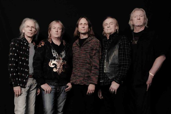 YES Announces Co-Headline Tour with Toto