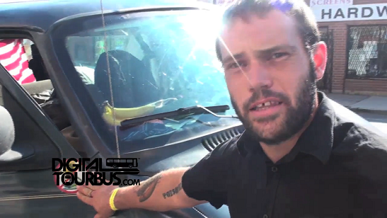 Larry and His Flask – BUS INVADERS Ep. 379