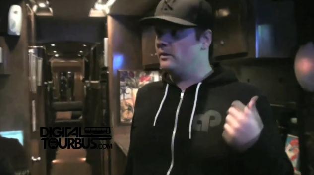 Less Than Jake – BUS INVADERS Ep. 25