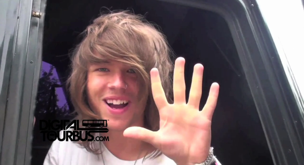 The Ready Set – BUS INVADERS Ep. 172