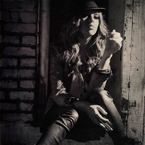 ZZ Ward Announces “The Down and Dirty Shine Fall 2013 Tour”