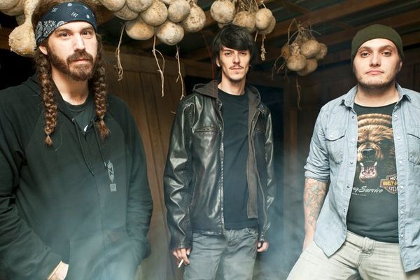 Across Tundras Announces West Coast Tour with Hellbender