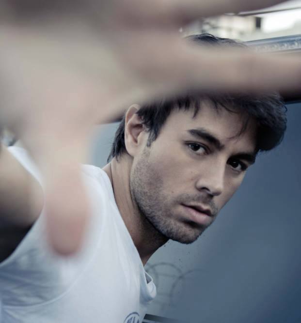 Enrique Iglesias Announces December “Jingle Ball” Tour Dates