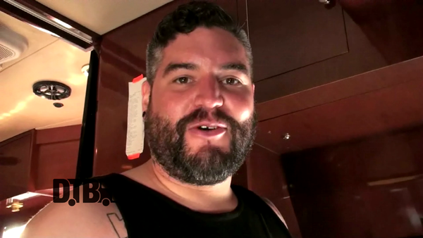 Suicide Silence – BUS INVADERS Ep. 696 [VIDEO]