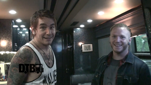 We Came As Romans – BUS INVADERS Ep. 704 [VIDEO]
