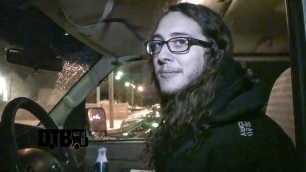 Colossus – BUS INVADERS Ep. 757 [VIDEO]