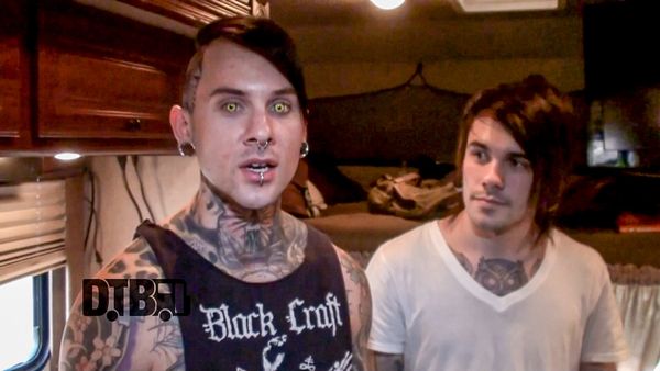 A Skylit Drive – BUS INVADERS Ep. 789 [VIDEO]