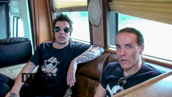 Skid Row – CRAZY TOUR STORIES Ep. 302 [VIDEO]