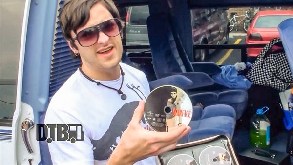 October Nites – BUS INVADERS (The Lost Episodes) Ep. 86 [VIDEO]