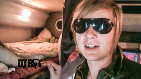 The Alumni Club – BUS INVADERS (The Lost Episodes) Ep. 81 [VIDEO]