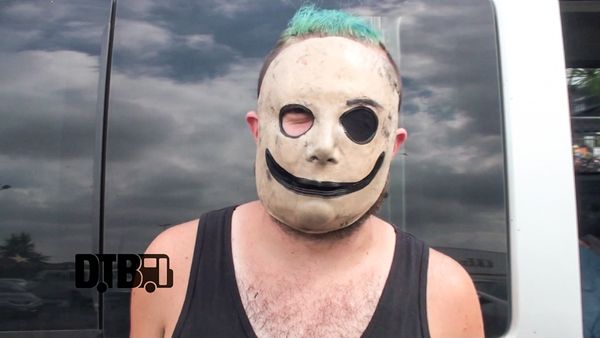 Kissing Candice – CRAZY TOUR STORIES Ep. 340 [VIDEO]