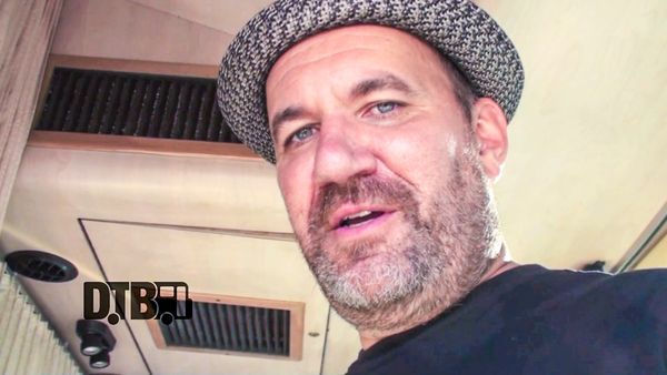 Led Zeppelin2 – BUS INVADERS Ep. 938 [VIDEO]