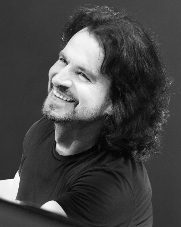 Yanni Announces North American Tour