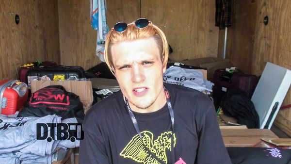 Neck Deep – TOUR PRANKS Ep. 147 [VIDEO]