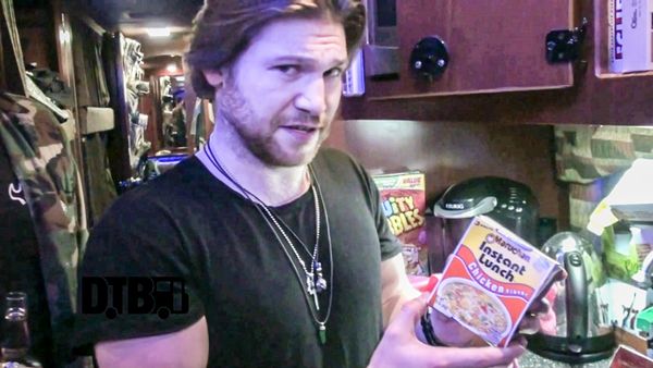 The Mosers – BUS INVADERS Ep. 984 [VIDEO]