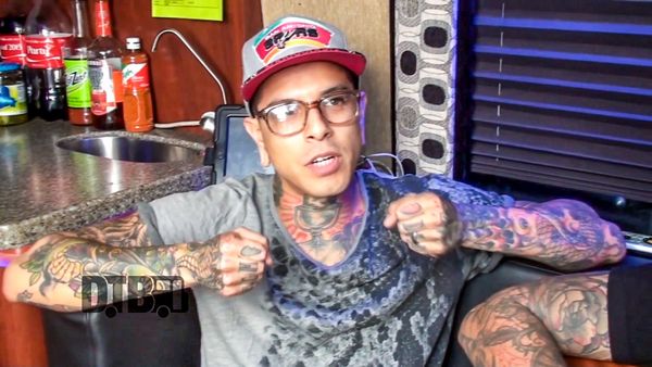 Upon A Burning Body – CRAZY TOUR STORIES Ep. 399 [VIDEO]