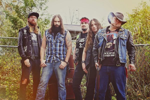 Scattered Hamlet – TOUR PRANKS