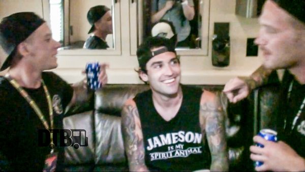 Sleeping With Sirens – PRESHOW RITUALS Ep. 239 [VIDEO]