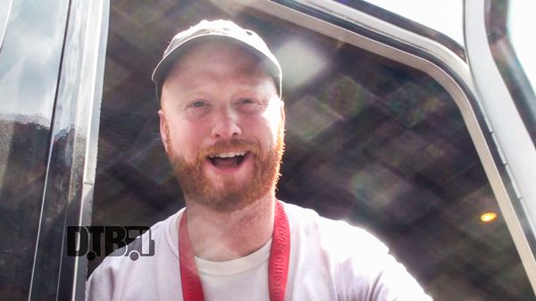 Like Pacific – BUS INVADERS Ep. 1084 [VIDEO]