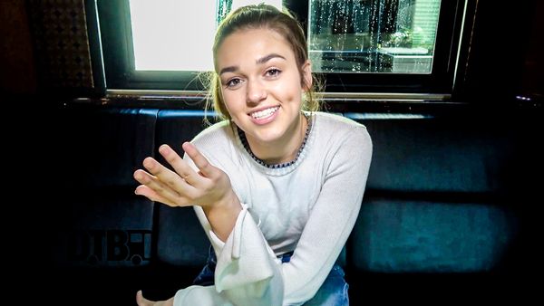 Sadie Robertson (from Duck Dynasty) – DREAM TOUR Ep. 457 [VIDEO]
