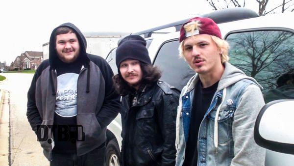 Civil Youth – CRAZY TOUR STORIES Ep. 483 [VIDEO]