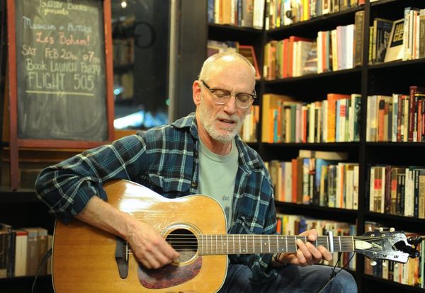 Les Bohem – CRAZY TOUR STORIES