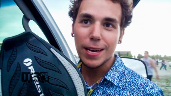 Reckless Serenade – BUS INVADERS Ep. 1101 [VIDEO]