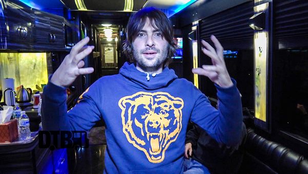 Rooney – BUS INVADERS Ep. 1106 [VIDEO]