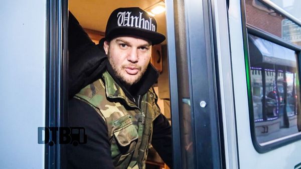 Winds of Plague – BUS INVADERS Ep. 1138 [VIDEO]