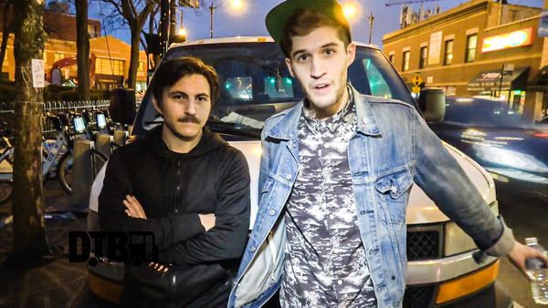 Royal Teeth – BUS INVADERS Ep. 1140