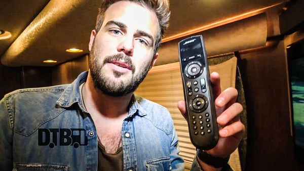 Jackie Lee – BUS INVADERS Ep. 1165 [VIDEO]