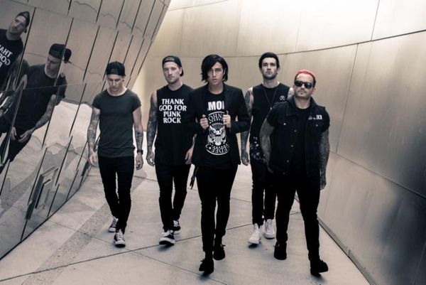 Sleeping With Sirens Announce the “Up Close & Personal Tour”