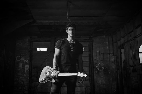 Jesse Labelle – TOUR PRANKS