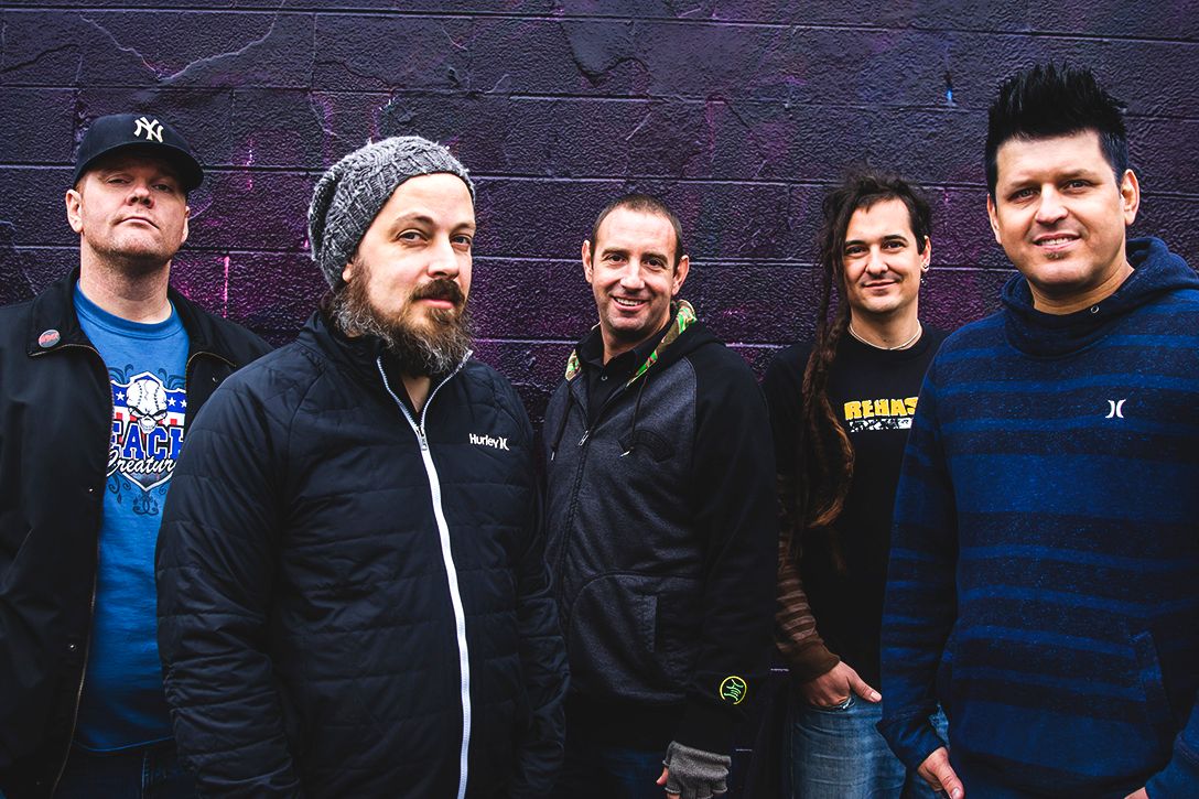 Less Than Jake Announces Co-Headline Tour with Reel Big Fish – Digital Tour  Bus