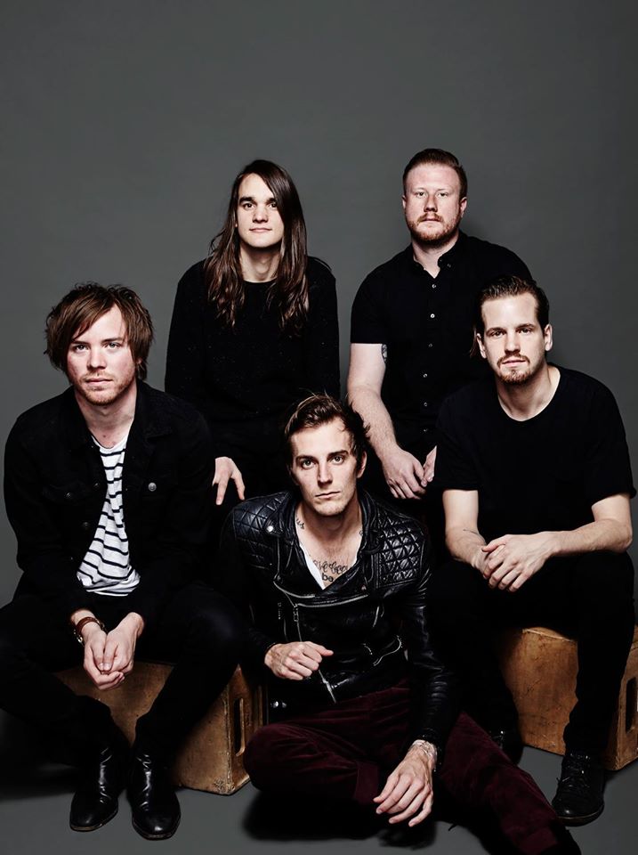 The Maine presents American Candy REVIEW + GALLERY Digital Tour Bus